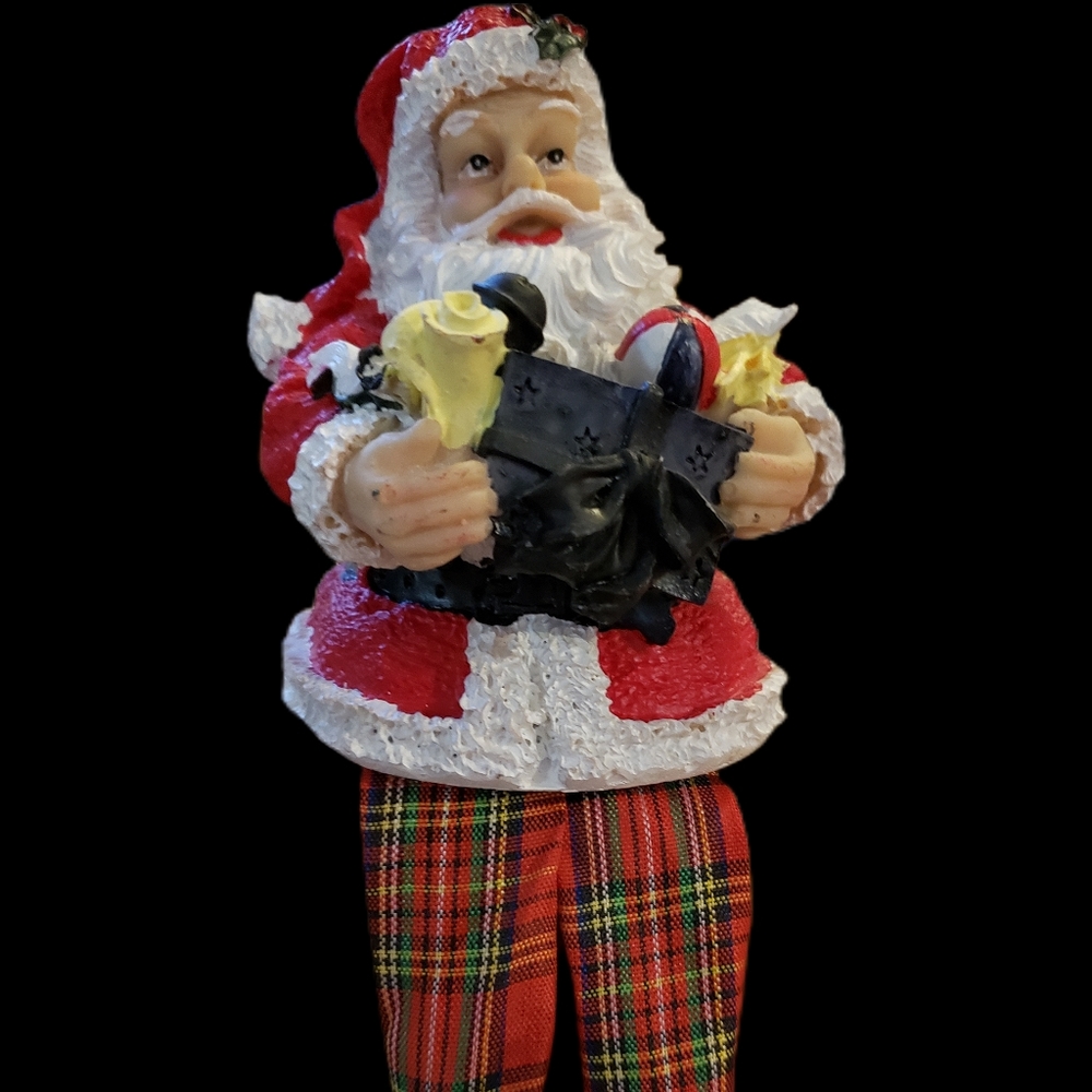 Santa shelf sitter